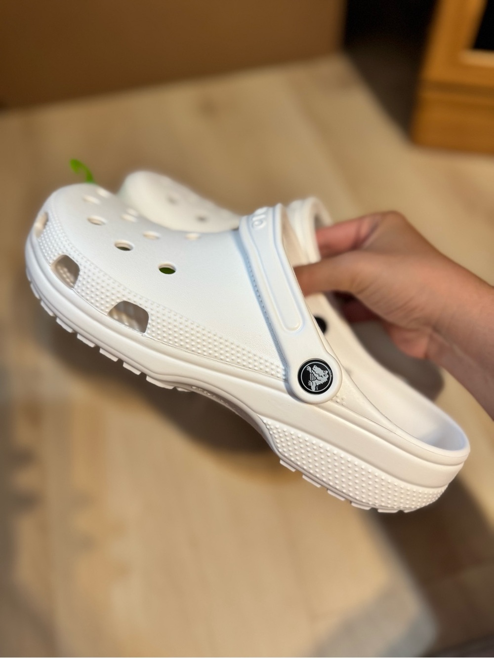 CROCS Unisex Classic White Slip-On Clog